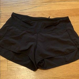 lululemon black shorts